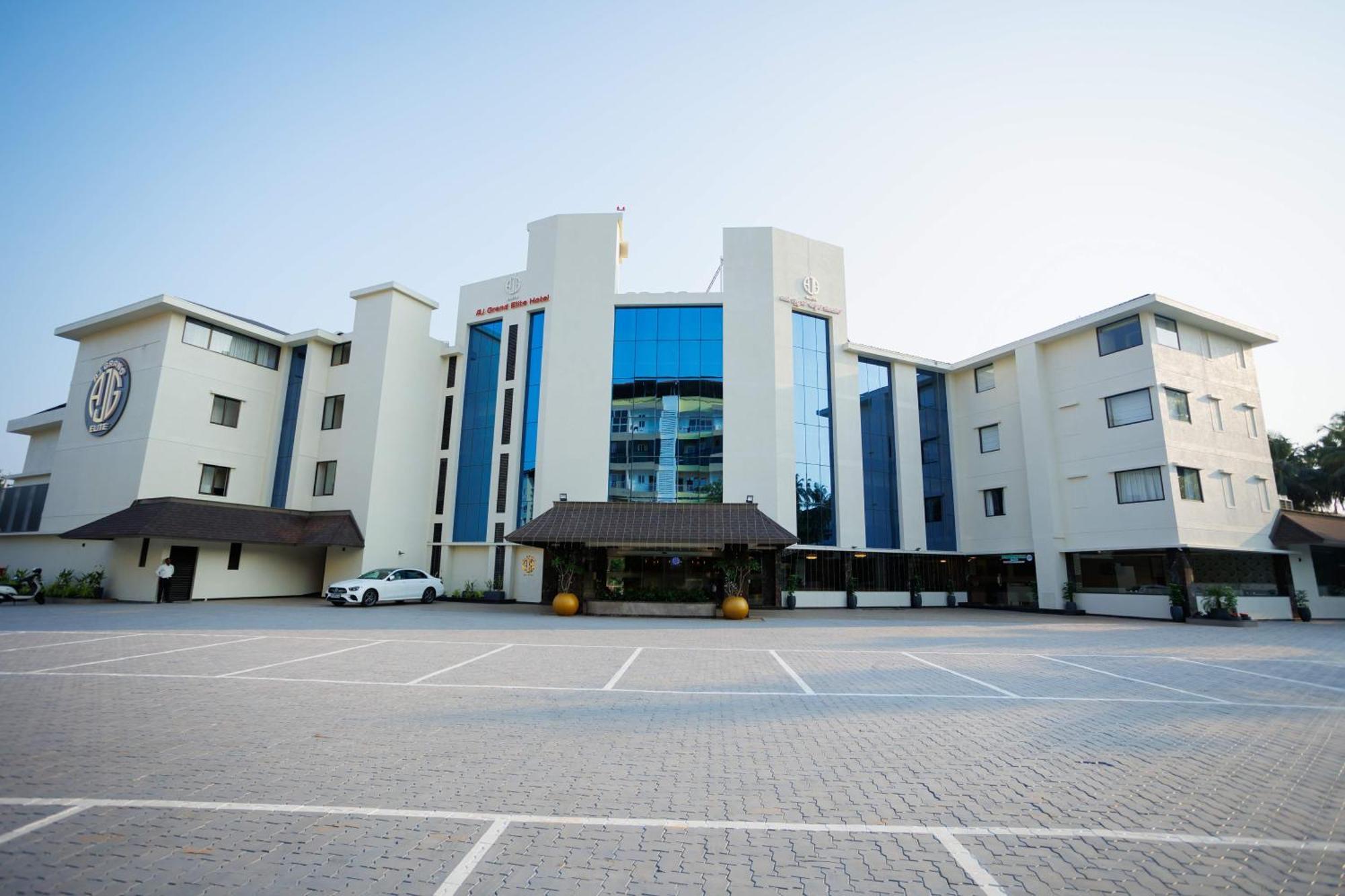 Aj Grand Elite Hotel Mangalore Exterior photo